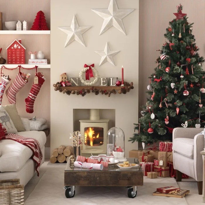 Christmas decor small spaces